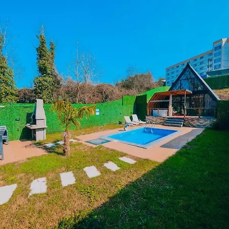 Dom wakacyjny Mert Bungalov-ay Evi *