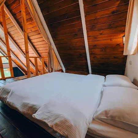 Mert Bungalov-ay Evi