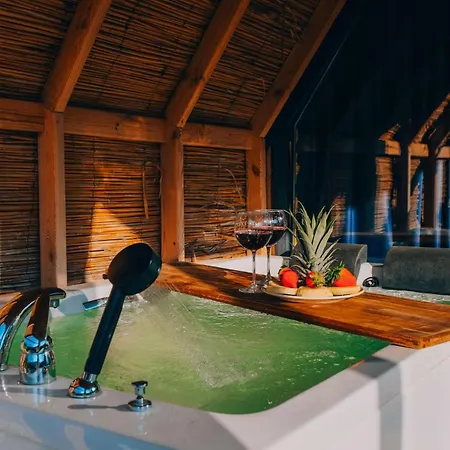 Mert Bungalov-ay Evi Holiday home *