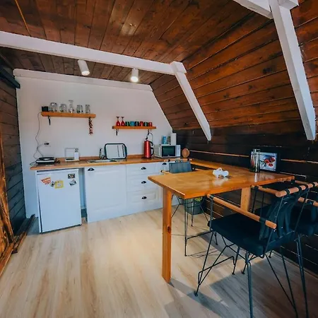 Holiday home Mert Bungalov-ay Evi *
