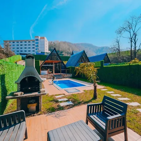 Mert Bungalov-ay Evi Holiday home *